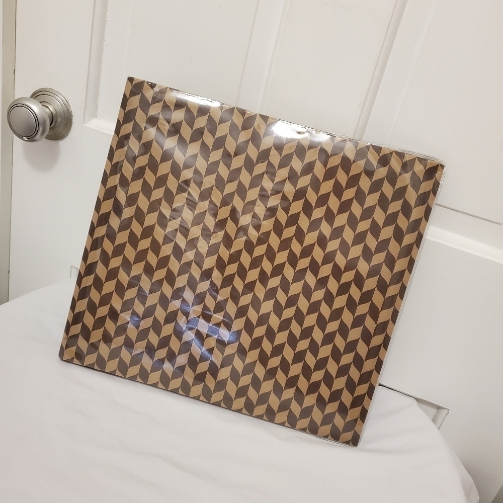 Recollections brown & White 12x12 Scrapbook